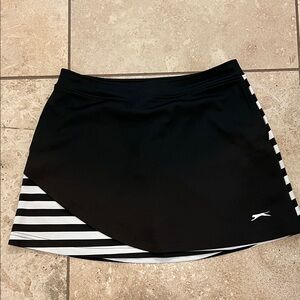 Slazenger Black and White Women's Mini Skirt